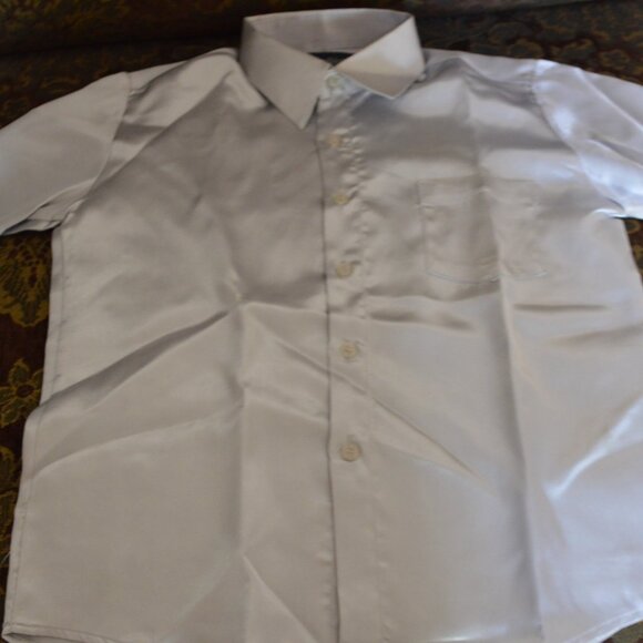 **** BOYS  SILVER COLOR SATIN SHIRT NEW **** - Picture 1 of 2